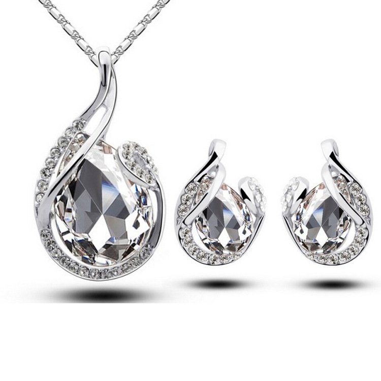 Conjunto de Colar e Brincos em Forma de Gota com Strass – 3 Peças – Bijuteria Feminina para Oferta