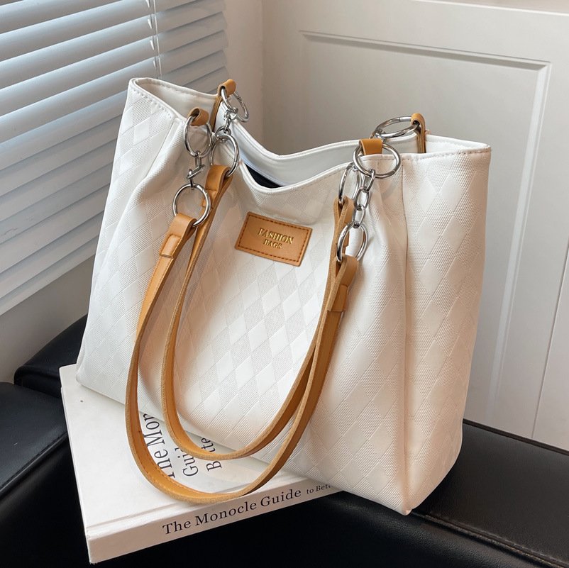 Mala Tote Acolchoada com Corrente – Mala de Ombro Feminina Padrão Losango