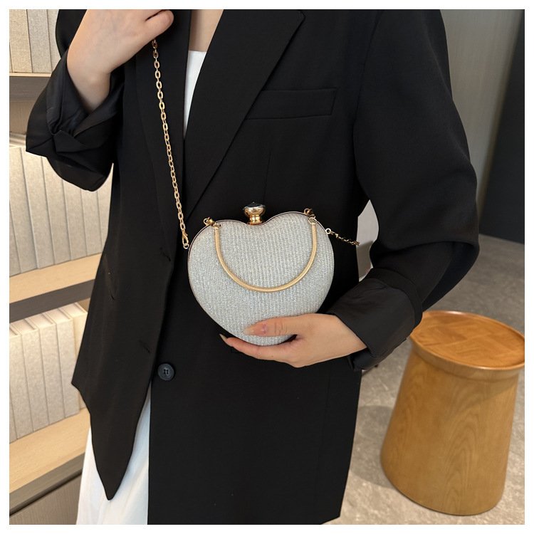 Clutch de Noite Brilhante em Forma de Coração – Mala de Festa com Corrente